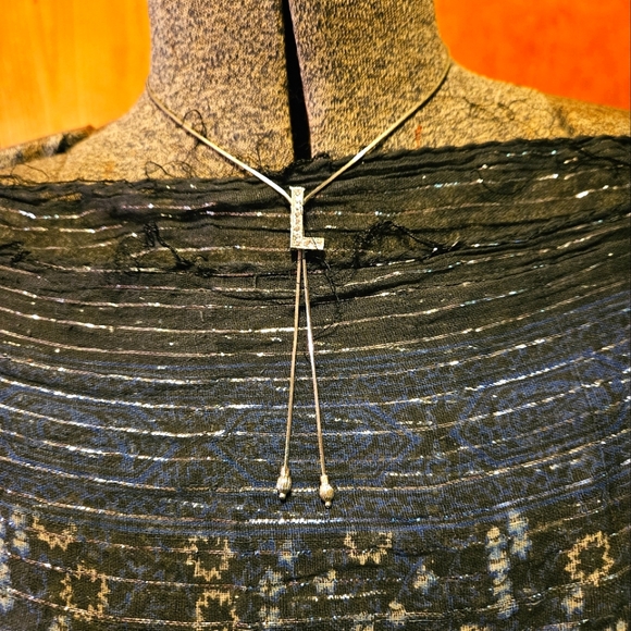 Silver tone L initial necklace with slide - Picture 2 of 3